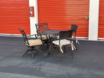 FREE DELIVERY - Outdoor Backyard Bistro Patio Patio Furniture Set - Table and Chairs