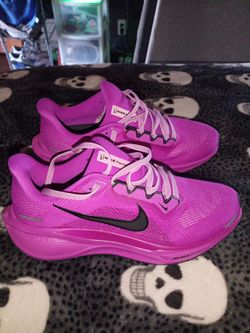 Nike Pegasus Air Zoom Size 8