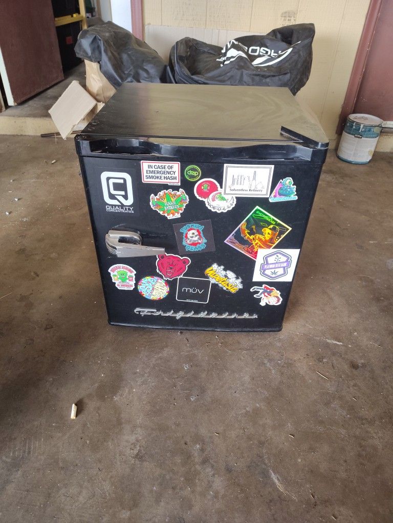 Mini Fridge