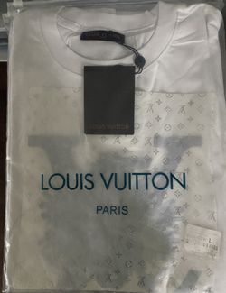 Louis Vuitton shirt Men’s Large and Medium