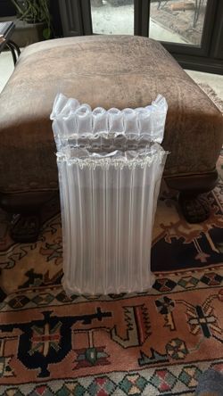Air filled shipping pouch