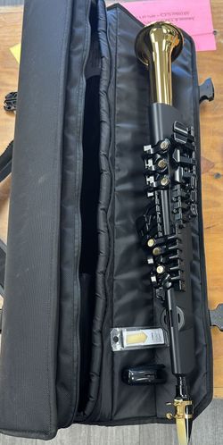 YAMAHA YFS-150 DIGITAL SAXOPHONE