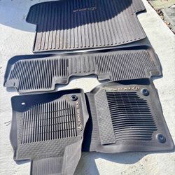 Heavy Duty All Weather Rubber-Lexus 350 RX Floor Mats