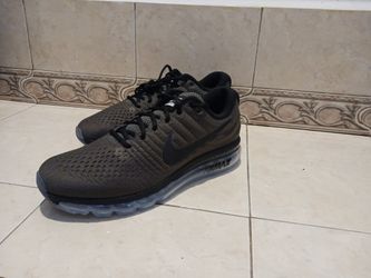 Nike 10