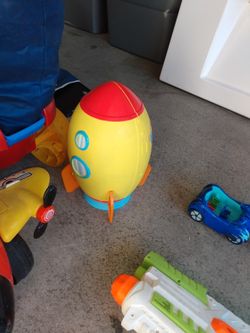 Ryan's World Rocket w/ Figure