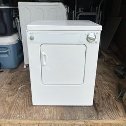 Whirlpool Small Dryer (Under Counter)