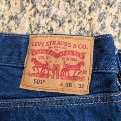 Levis 501 // W 36  L 32