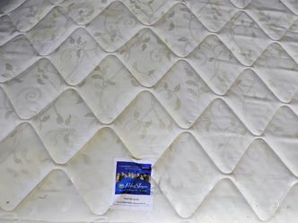 Free king and queen size mattress