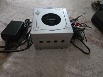 Gamecube Bundle W/ MK Double Dash