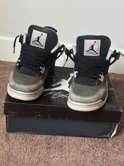 Jordan 4 fear size 7y, price is negotiable.