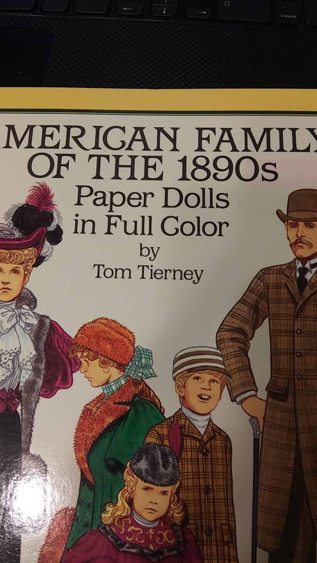 VINTAGE 1987 PAPER DOLLS BOOK