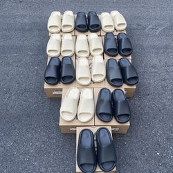 Adidas Yeezy SLIDES ONYX & BONES