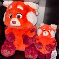 DISNEY RED PANDA PLUSH SET