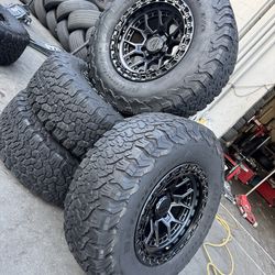 Vendo rines nuevos 17x9 de ancho de 6-139.7 lugs con llantas 285/70/R17 bfgoodrich instscion y balance gratis