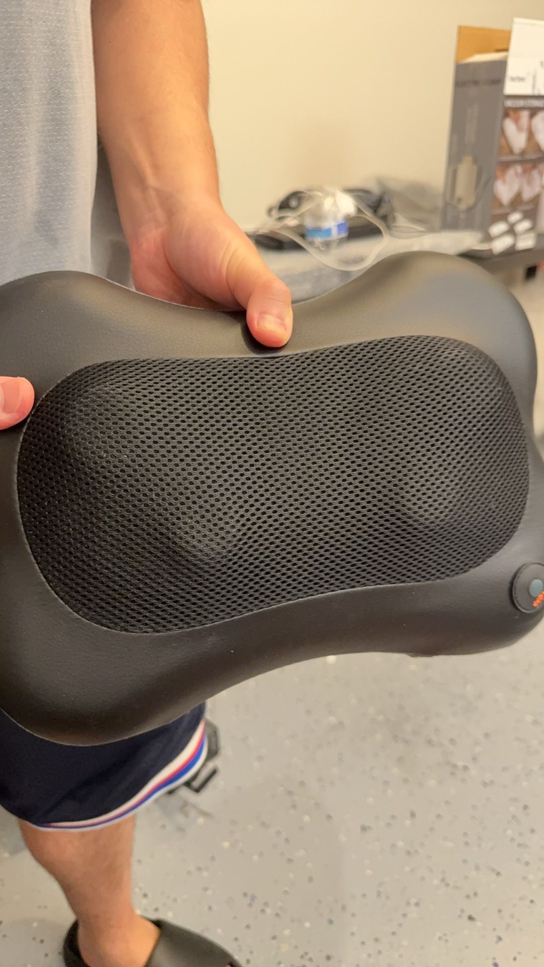 Zyllion Shiatsu Back and Neck Massager Pillow with Heat – Gently Used
