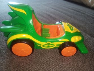 Pre-owned green and yellow PJ Masks Gekko-Mobil toy