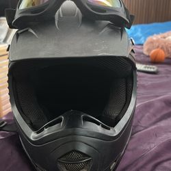 dirt bike helmet with protection goggles