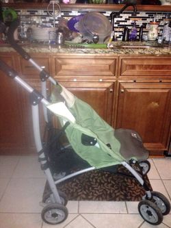 Chico umbrella stroller like new