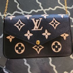 Louis Vuitton Felicie Pochette Monogram flap pouch for Sale in City Of  Industry, CA - OfferUp