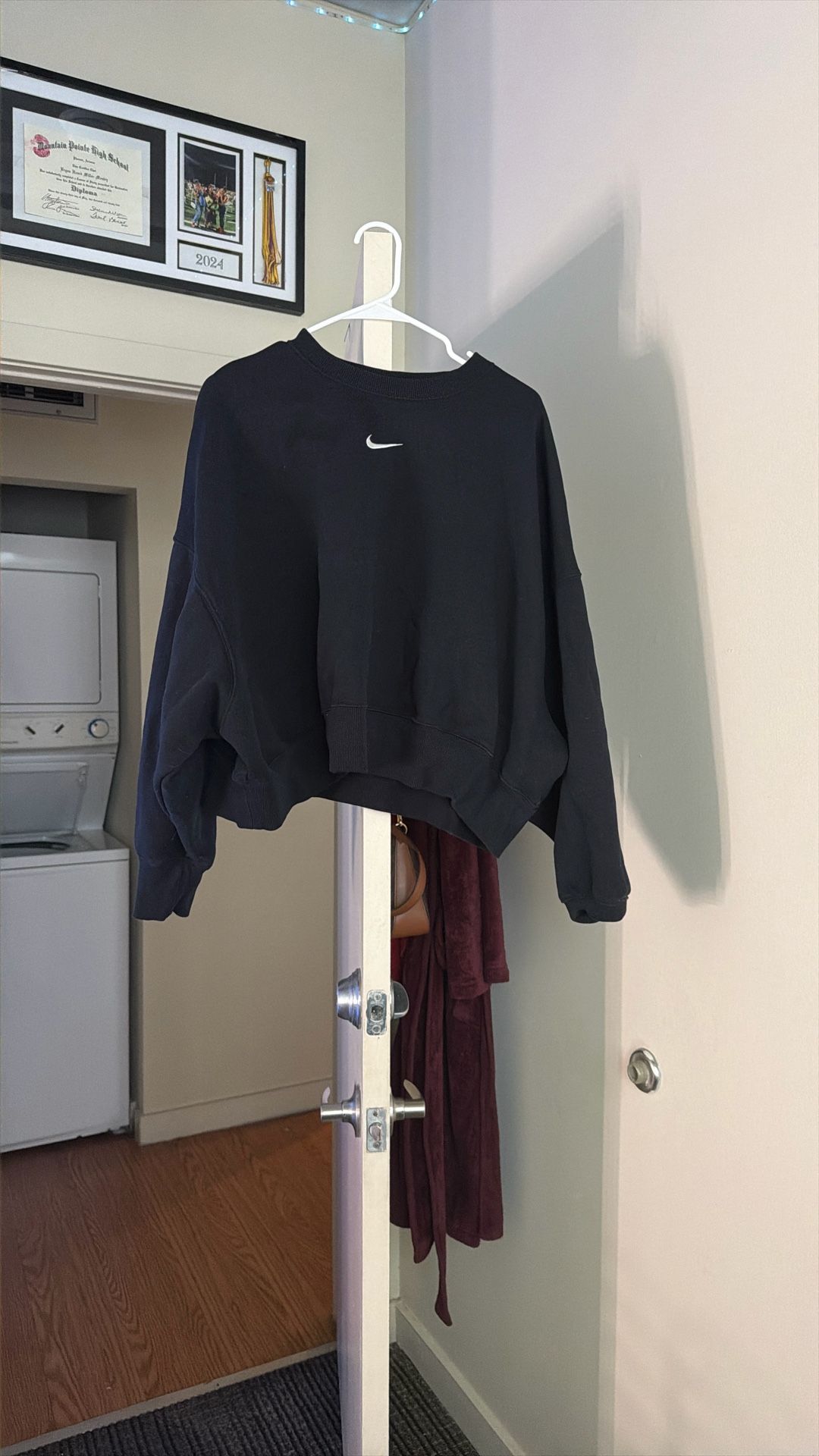 Nike Womens Sweater