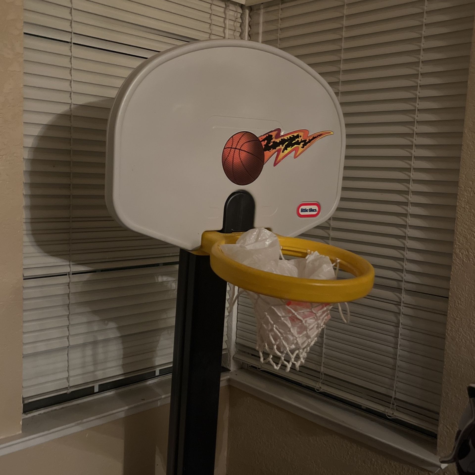 Kid Basketball Hoop
