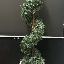 Silk Ivy Topiary 6ft Tall