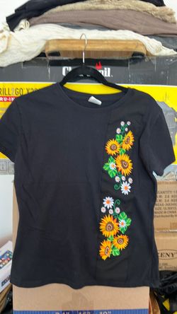 Used women shirt $1.00