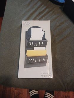 Mail and bill organizer
