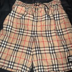 boys Burberry swimming trucks