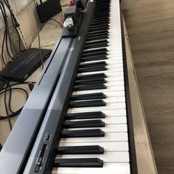 Digital Piano 