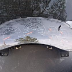 💲02-05 CHEVY TRAILBLAZER CLUSTER 💲