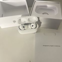 Apple AirPods Pro 2nd Generation with MagSafe Wireless Charging Case (USB‑C)...