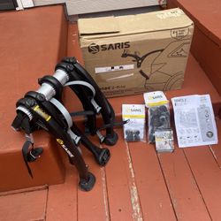 Saris Brand New 2 Bikes With Extra Hatch Hugger And Wheels Straps 