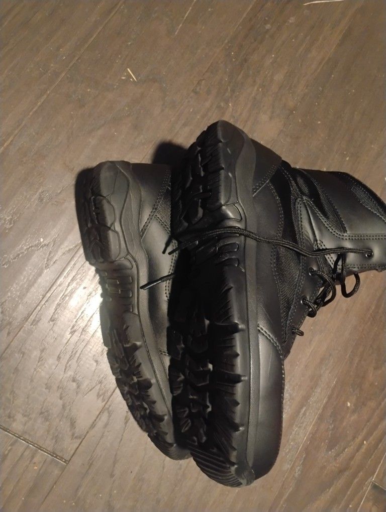 Boots Size 11
