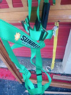 Harness/ Fall Protection.    Never Been Used.   LANYARD INCLUDED!!! 