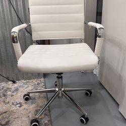 8 White Armchair Set