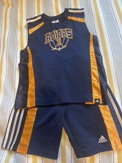 Boys Adidas Outfit Size 7