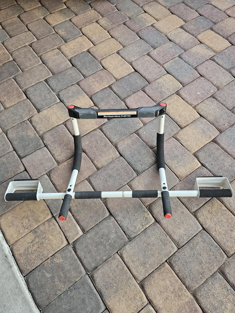 Perfect Fitness Multi-Gym Doorway Pull Up Bar Portable Gym