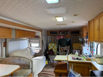 Winnebago RV for sale 32 foot