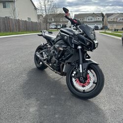 2017 Yamaha FZ10