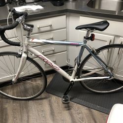 Fuji Finest 2.0 women’s Light Weight