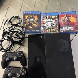 Ps4 With 2 Controllers And 3 Games