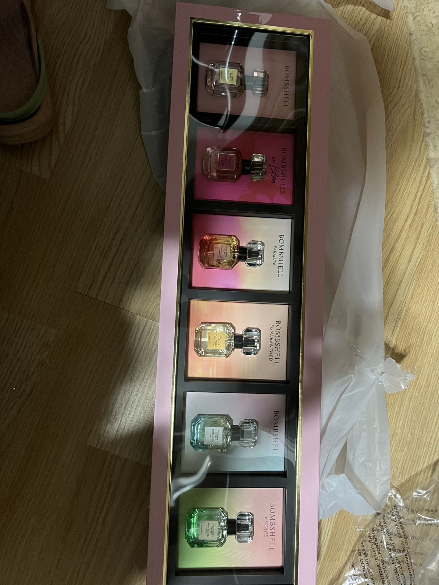 New In Box Victoria’s Secret Bombshell Summer Scents Mini Perfumes 