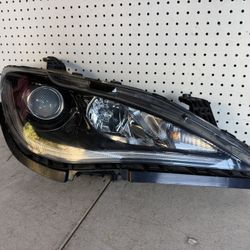 2017 2018 2019 2020 CHRYSLER PACIFICA HEADLIGHT HEADLAMP RIGHT PASSENGER SIDE RH USED OEM XENON PROJECTOR 