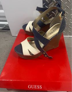 Guess Sandal size 7