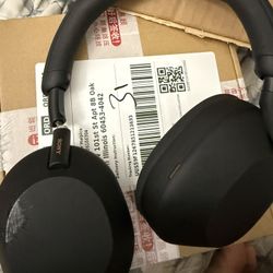 Sony WH1000XM5 Wireless Noise-Cancelling Over-the-Ear Headphones - FOR PARTS