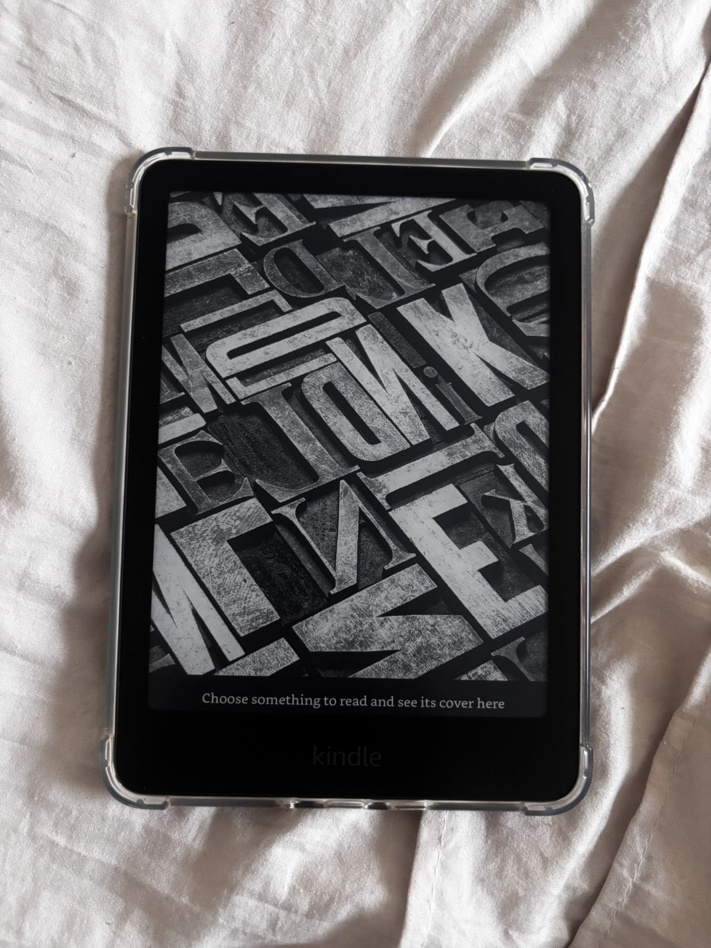 Kindle Paperwhite + accessories