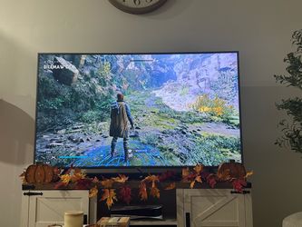Samsung 75" 4K Smart TV (UN75NU7200) – Great Condition
