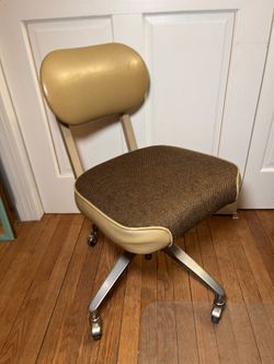 Vintage Industrial Haskell Swivel Chair (surprisingly very comfortable)