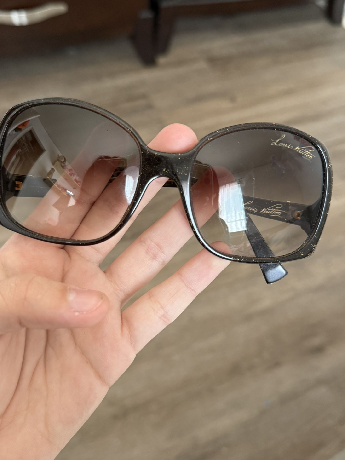Louis Vuitton Sunglasses Z0502W